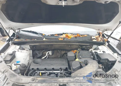 2011 Kia Sorento Lx from USA, damaged, VIN 5XYKTCA18BG165932